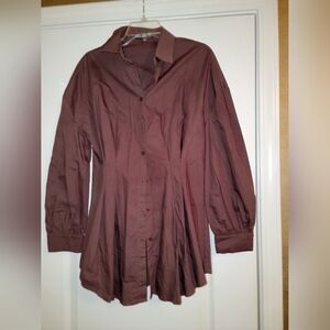 Relaxed Fit Button-Down Shirt in Deep Brown